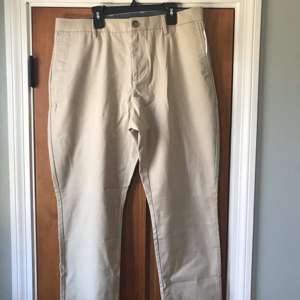 NWT Men’s Tan Khakis
